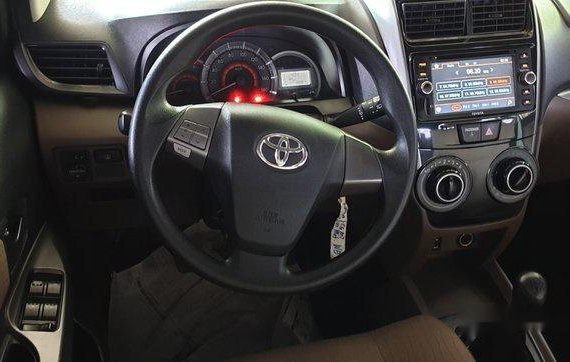 Silver Toyota Avanza 2017 at 8800 km for sale