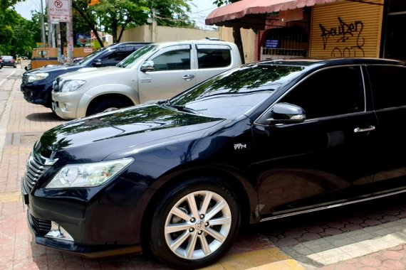 Used 2014 Toyota Camry at 30000 km for sale in Quezon City 