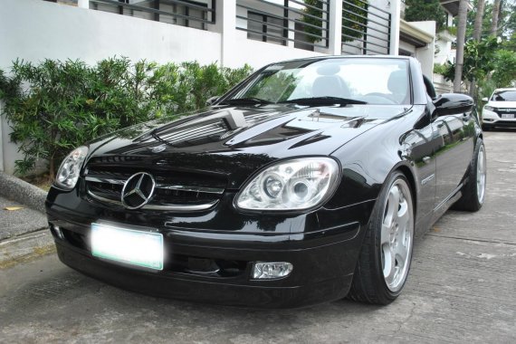 Black 1999 Mercedes-Benz Slk-Class at 75000 km for sale 