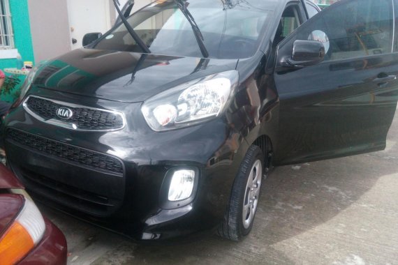 Black Kia Picanto 2016 at 25000 km for sale in Tanza 