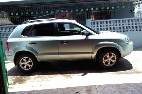 Selling 2nd Hand Hyundai Tucson 2009 at 64000 km 