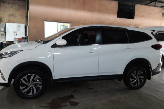 White 2018 Toyota Rush for sale in Makati 