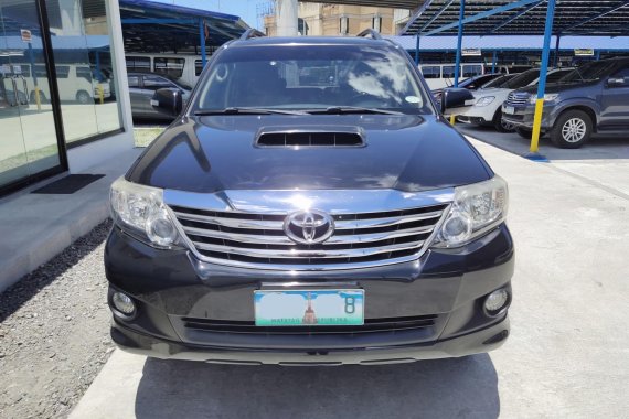 Black 2014 Toyota Fortuner Automatic Diesel for sale 