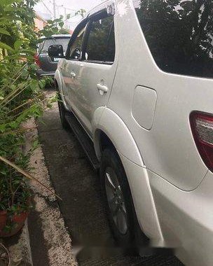 Selling White Toyota Fortuner 2009 Automatic Gasoline