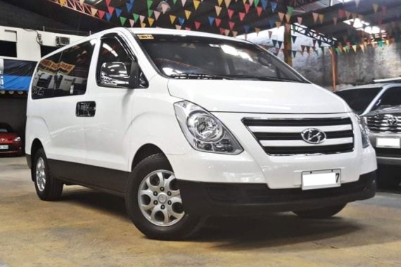 White 2017 Hyundai Grand Starex Diesel Manual for sale 