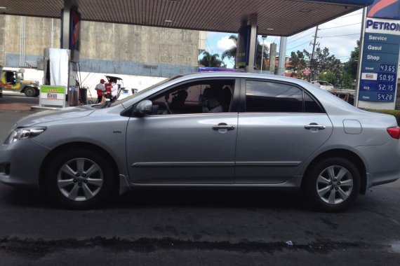 Sell Used 2010 Toyota Corolla Altis at 50000 km in Caloocan 