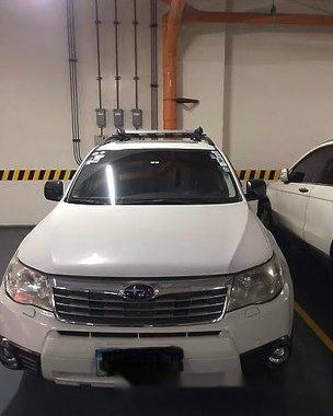Sell White 2010 Subaru Forester at 166374 km