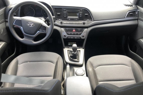 Blue Hyundai Elantra 2018 Sedan at 3500 km for sale 