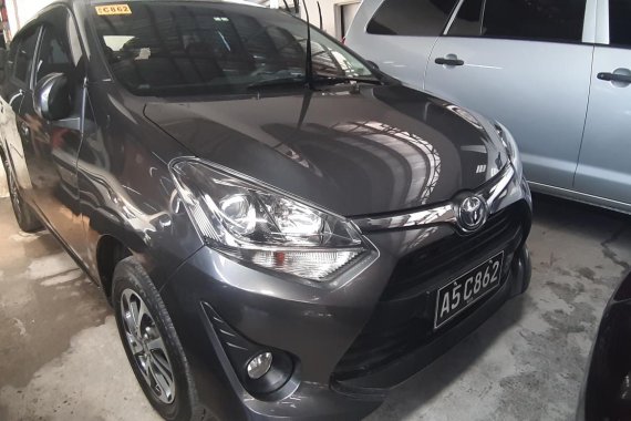 Grey Toyota Wigo 2018 at 6800 km for sale 
