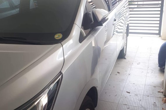 Sell Silver 2016 Toyota Innova Manual Gasoline 