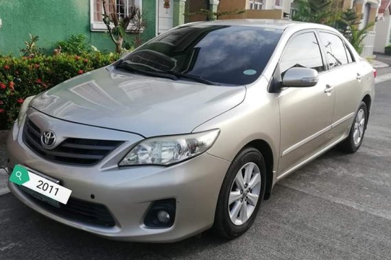 Sell Used 2011 Toyota Corolla Altis at 110000 km 