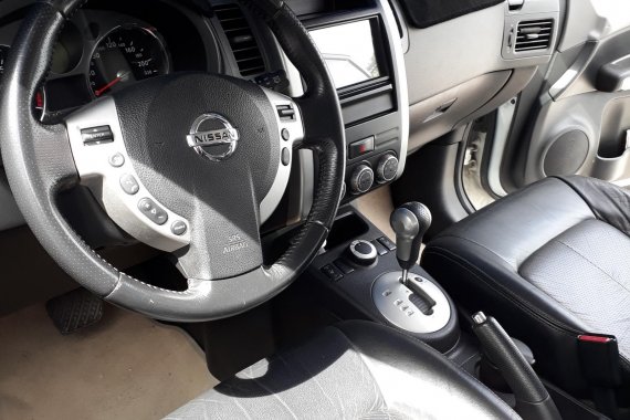 White 2011 Nissan X-Trail at 81000 km for sale 