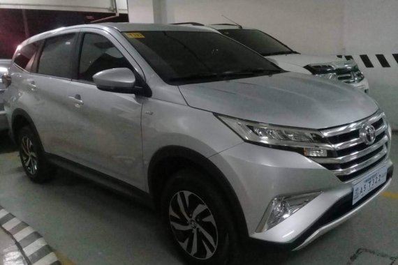 Silver Toyota Rush 2018 at 11200 km for sale 