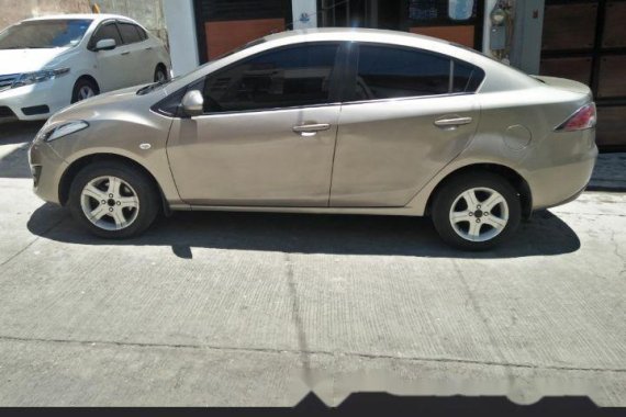 Selling Mazda 2 2015 at 70000 km 