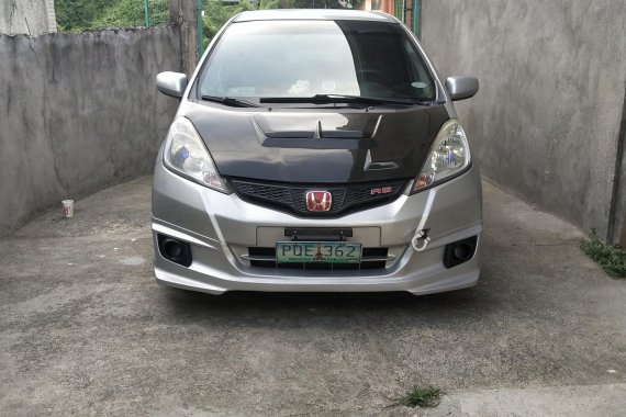 Selling 2nd Hand Honda Jazz 2012 at 35000 km 