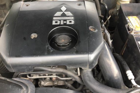 Selling Used Mitsubishi Montero Sport 2009 at 92000 km 