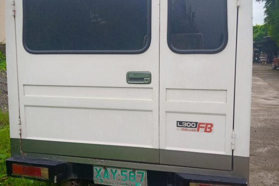 White Mitsubishi L300 2001 at 120000 km for sale in Dagupan