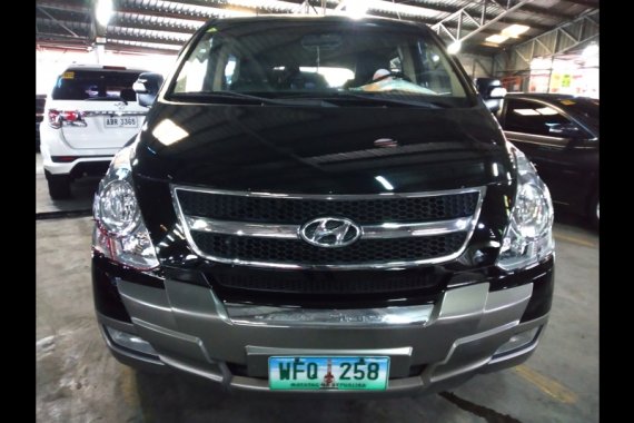 Selling Hyundai Starex 2013 Van Automatic Diesel at 53000 km 