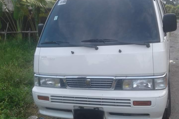 Selling White Nissan Urvan Escapade 2013 Van in Bulacan 