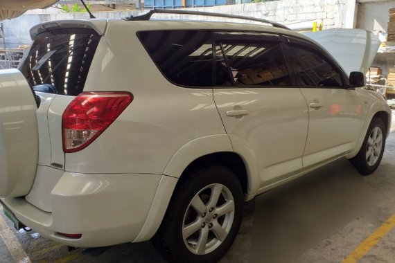 Sell Used 2009 Toyota Rav4 at 84000 km 