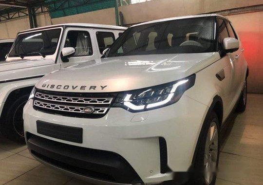 Selling White Land Rover Discovery 2019 Automatic Diesel