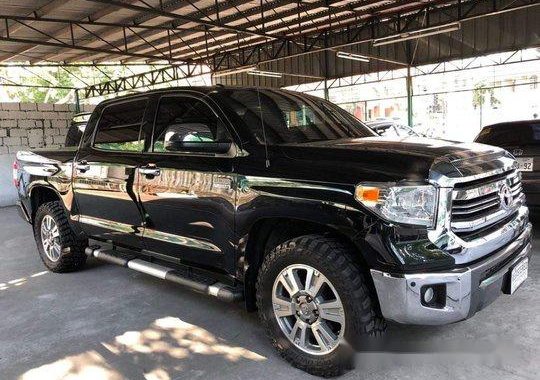 Selling Black Toyota Tundra 2019 in Manila