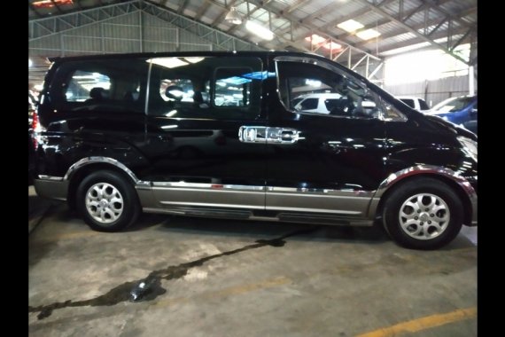 Selling Hyundai Starex 2013 Van Automatic Diesel at 53000 km 