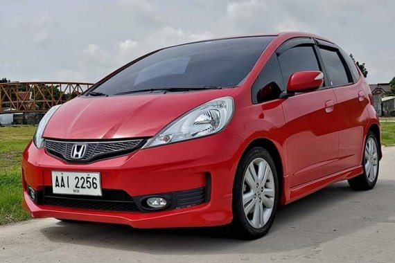 Sell Red 2014 Honda Jazz at 58000 km 