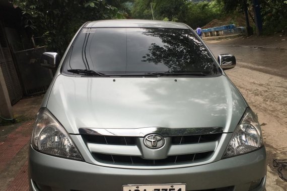 Selling 2nd Hand Toyota Innova 2006 at 109000 km 