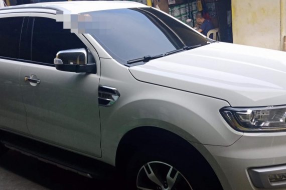 Selling Used Ford Everest 2016 Automatic at 46245 km 