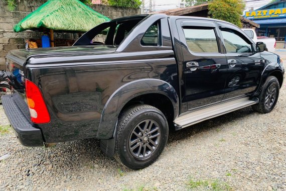 Black 2007 Toyota Hilux at 90000 km for sale 