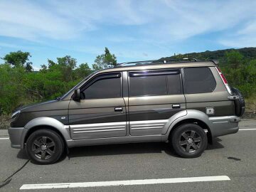 Used Mitsubishi Adventure 2004 at 97000 km for sale 