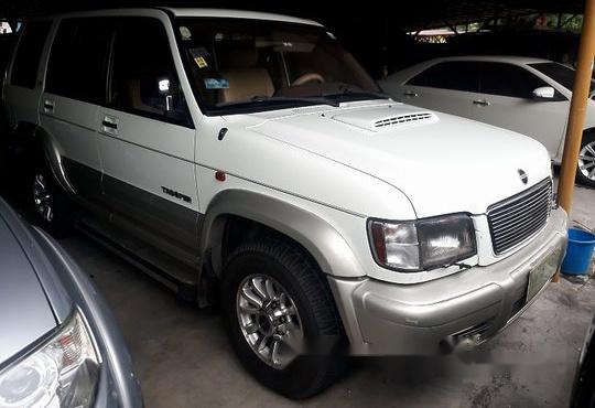 Selling White Isuzu Trooper 2002 Automatic Diesel 