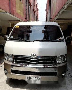 Sell White 2015 Toyota Hiace at 51000 km 