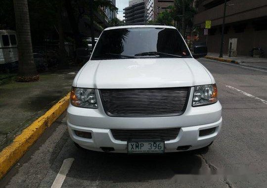 White Ford Expedition 2003 for sale in Pasig 