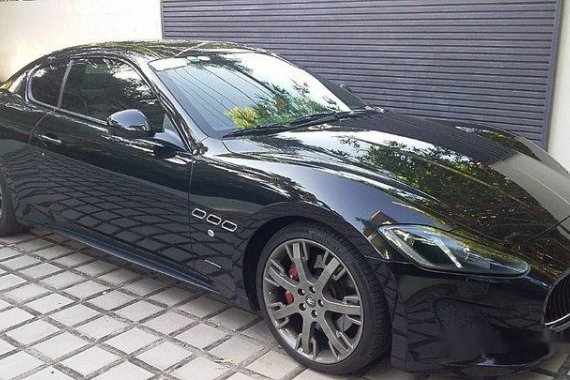 Black Maserati Granturismo 2014 at 18000 km for sale 