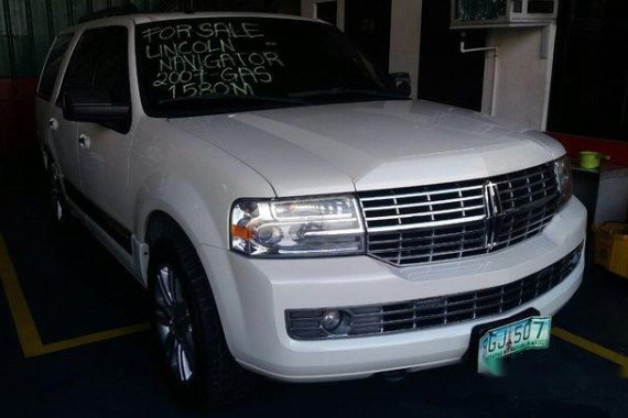 Selling White Lincoln Navigator 2007 in Muntinlupa