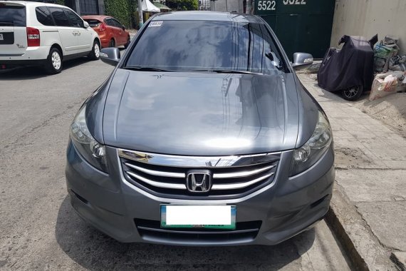 Selling Grey 2009 Honda Accord 2.4 Automatic Transmission