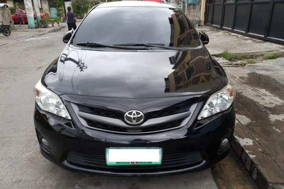 Sell Black 2011 Toyota Altis 1.6 V Automatic Transmission in Makati