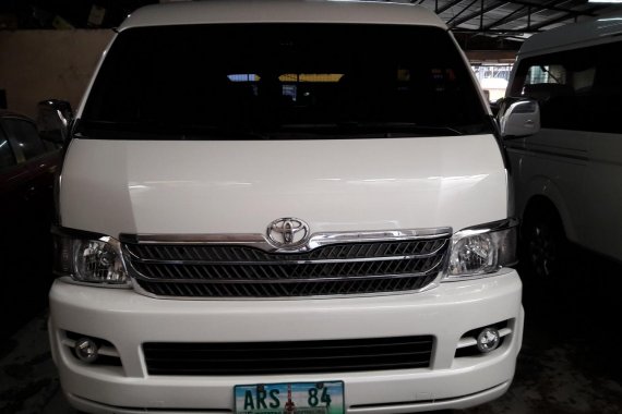 Sell Used 2010 Toyota Hiace Automatic Diesel in Makati 