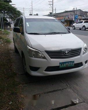 White Toyota Innova 2013 Manual Diesel for sale 
