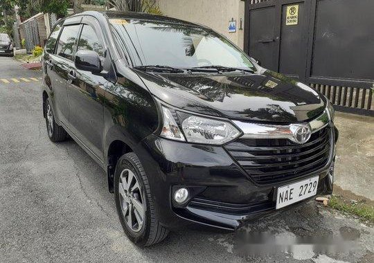 Selling Black Toyota Avanza 2017 at 23000 km 