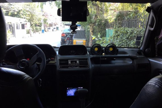 Black 2002 Mitsubishi Pajero Automatic Diesel for sale 