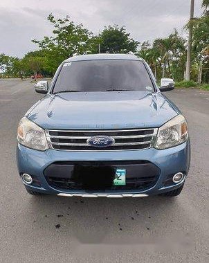Selling Blue Ford Everest 2013 Automatic Diesel at 126000 km 