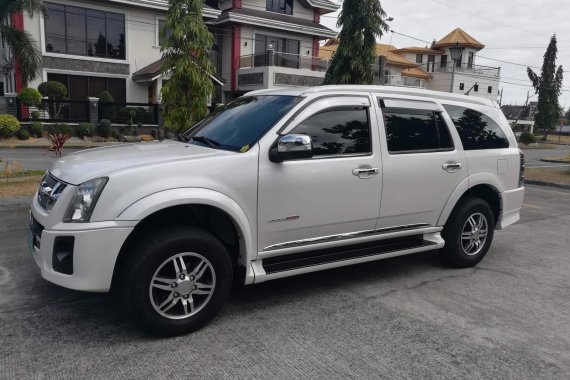 Selling 2nd Hand Isuzu Alterra 2013 Automatic Diesel 