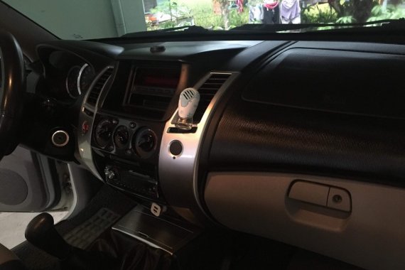 Selling Used Mitsubishi Montero Sport 2010 Manual in Tagum 