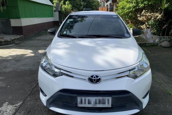 Selling White Toyota Vios 2015 Manual at 38500 km 