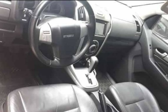 Used Isuzu Mu-X 2016 at 60000 km for sale 
