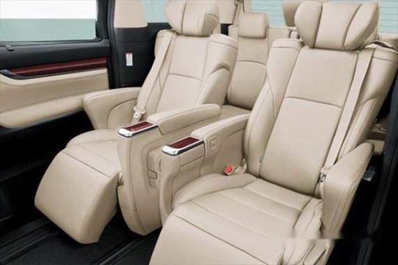 Selling Toyota Alphard 2019 Automatic Gasoline 