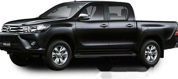 Selling Toyota Hilux 2019 Automatic Diesel 